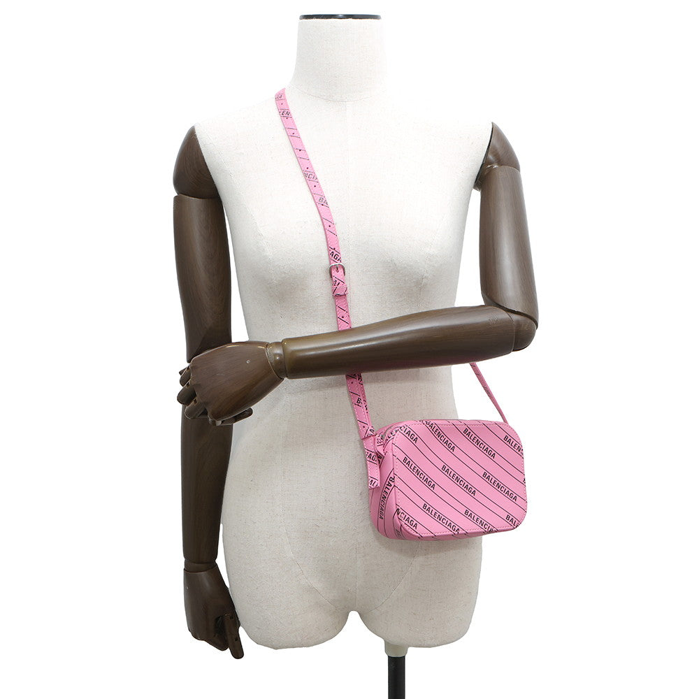 BALENCIAGA everyday camera bag Pink552372 Leather Size XS