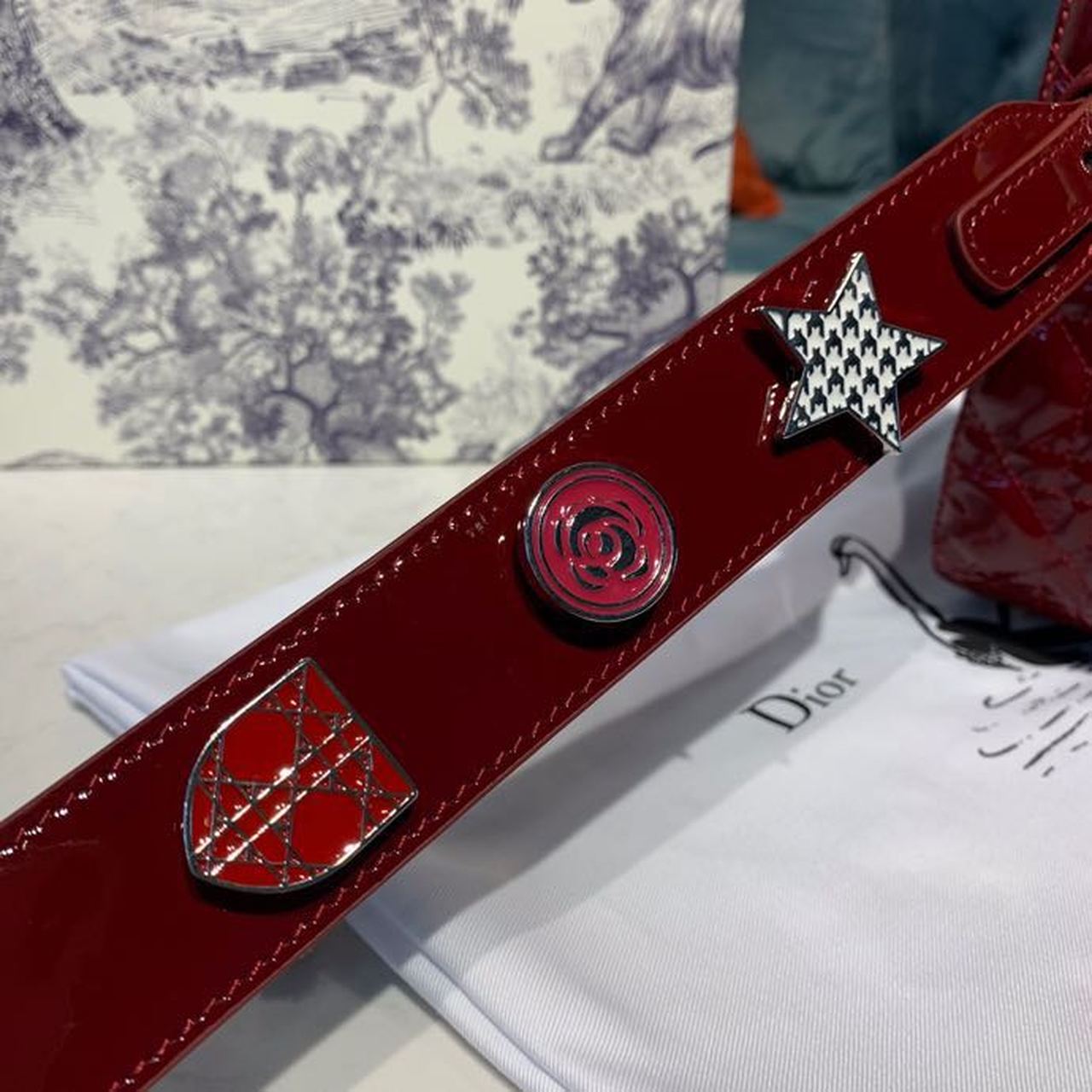 Top Quality Small Lady Bag with Chain Gold Toned Hardware Burgundy For Women 20cm/8in CD M0538OWCB_M323