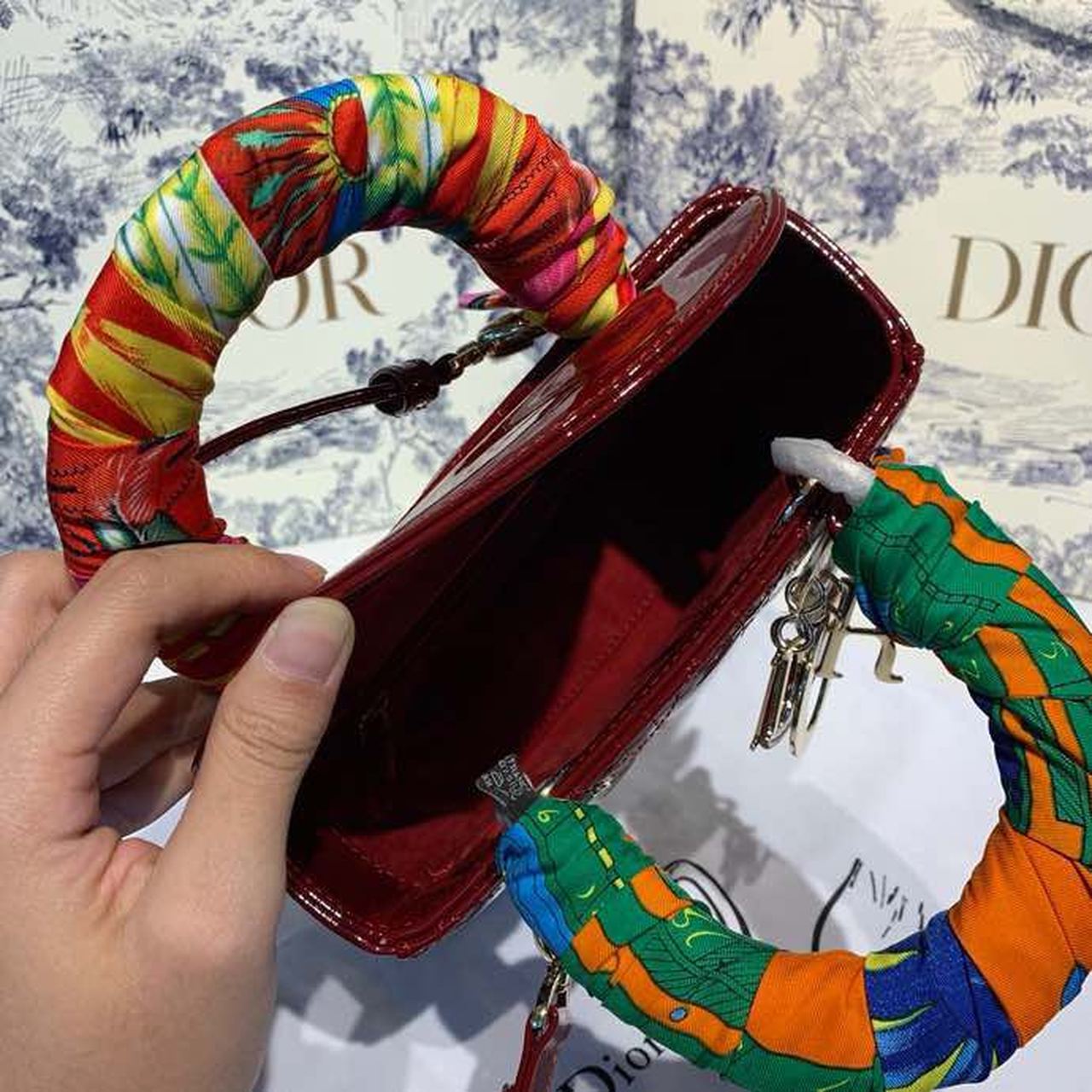 Top Quality Small Lady Bag Gold Toned Hardware Burgundy Patent For Women 8in/20cm CD