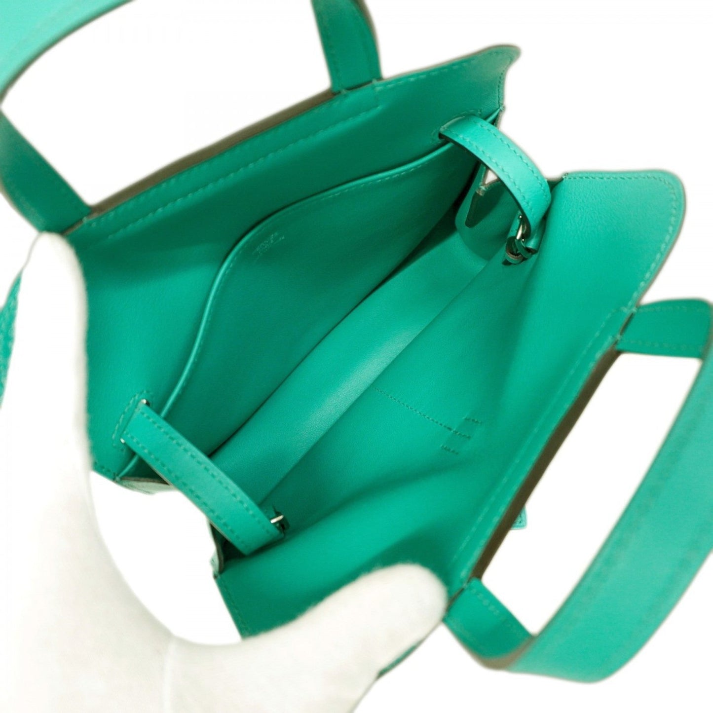 Hermes Silver Swift Leather Handbag ( )