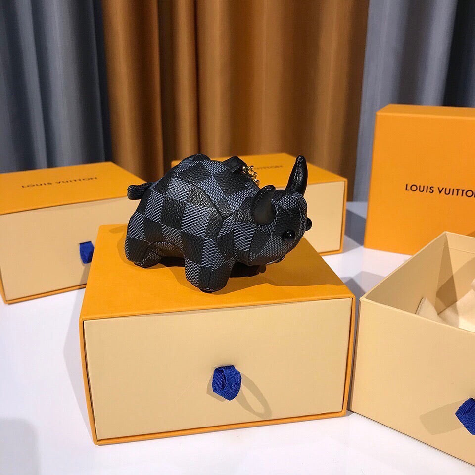 EN - Lux Keychains LUV 036