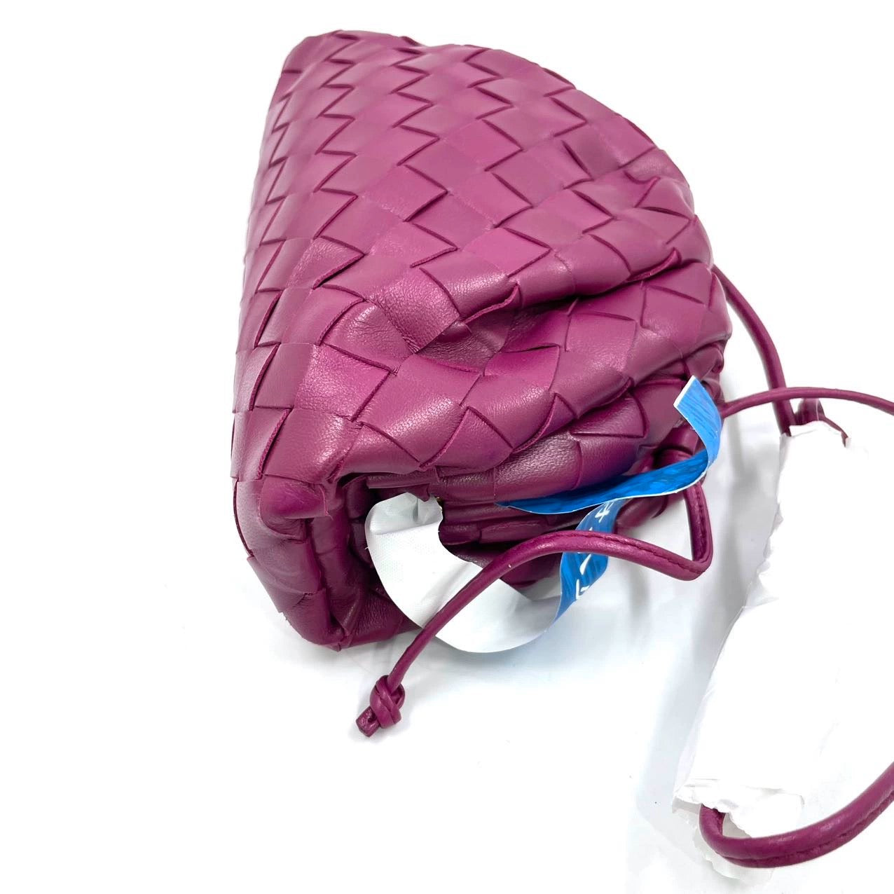 Bottega Veneta Pouch Mini Intrecciato Burgundy Pink Leather Crossbody Bag