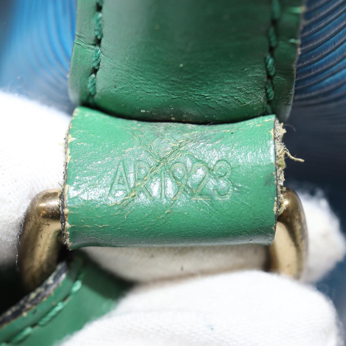 LOUIS VUITTON Epi Toriko Color Noe ShoulderBag Red Blue Green M44084 Auth 87776