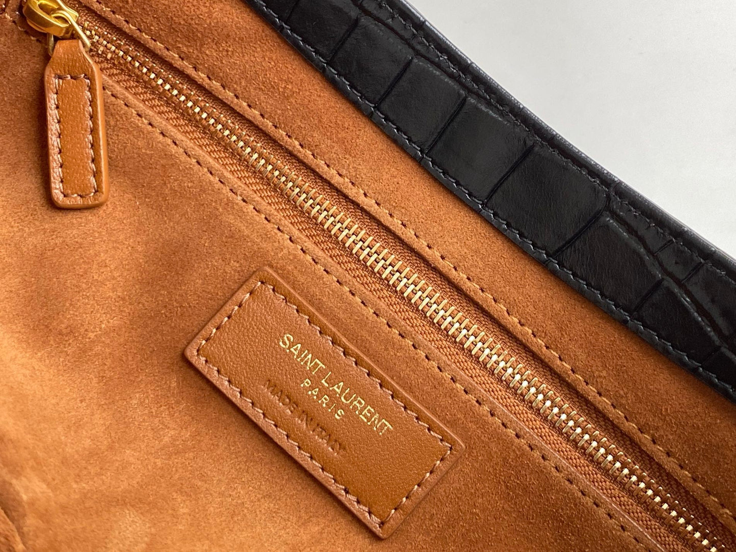 Top Quality LE 5 À 7 Hobo Bag Black In Embossed Material For Women 9in/23cm YSL 657228DZESW1062