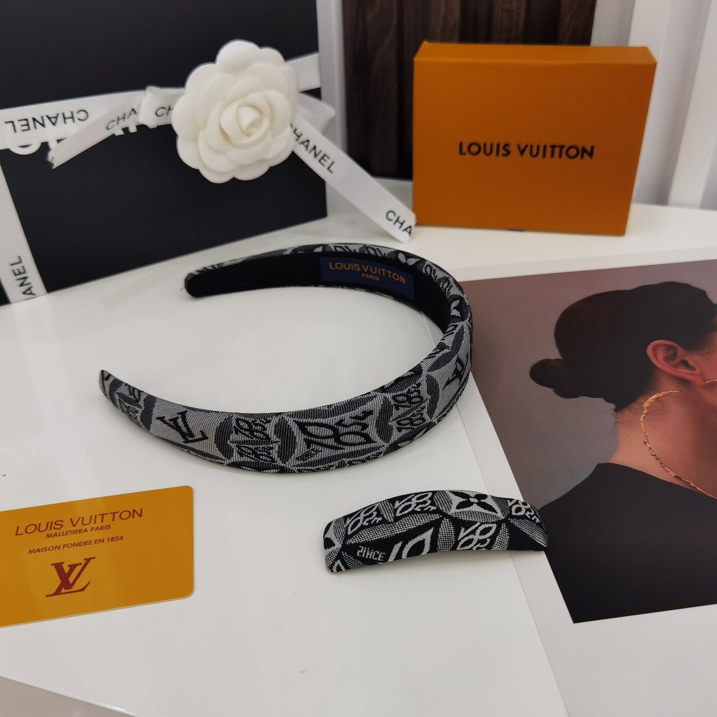 EN - Luxury Hair Band LUV 040