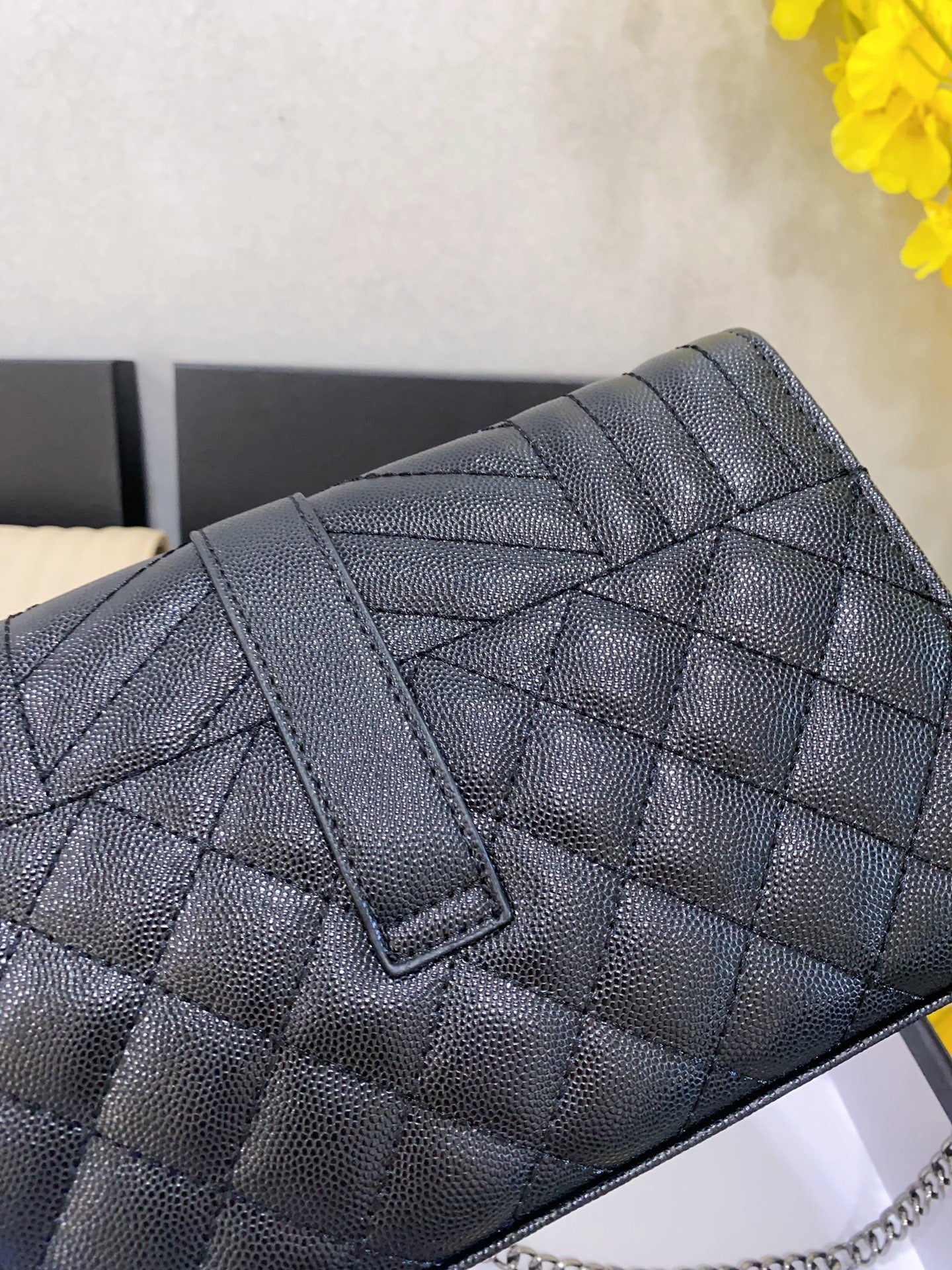 Ysl Yves Saint Laurent Handbags