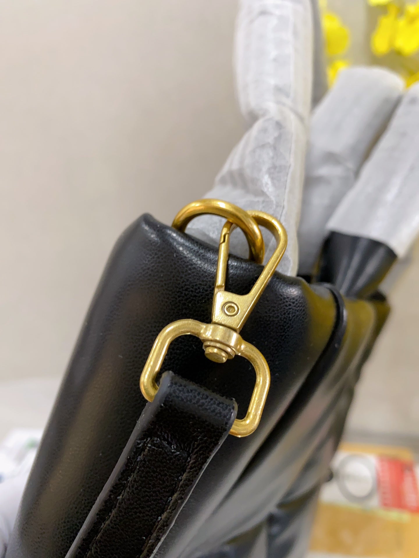 Ysl Yves Saint Laurent Handbags