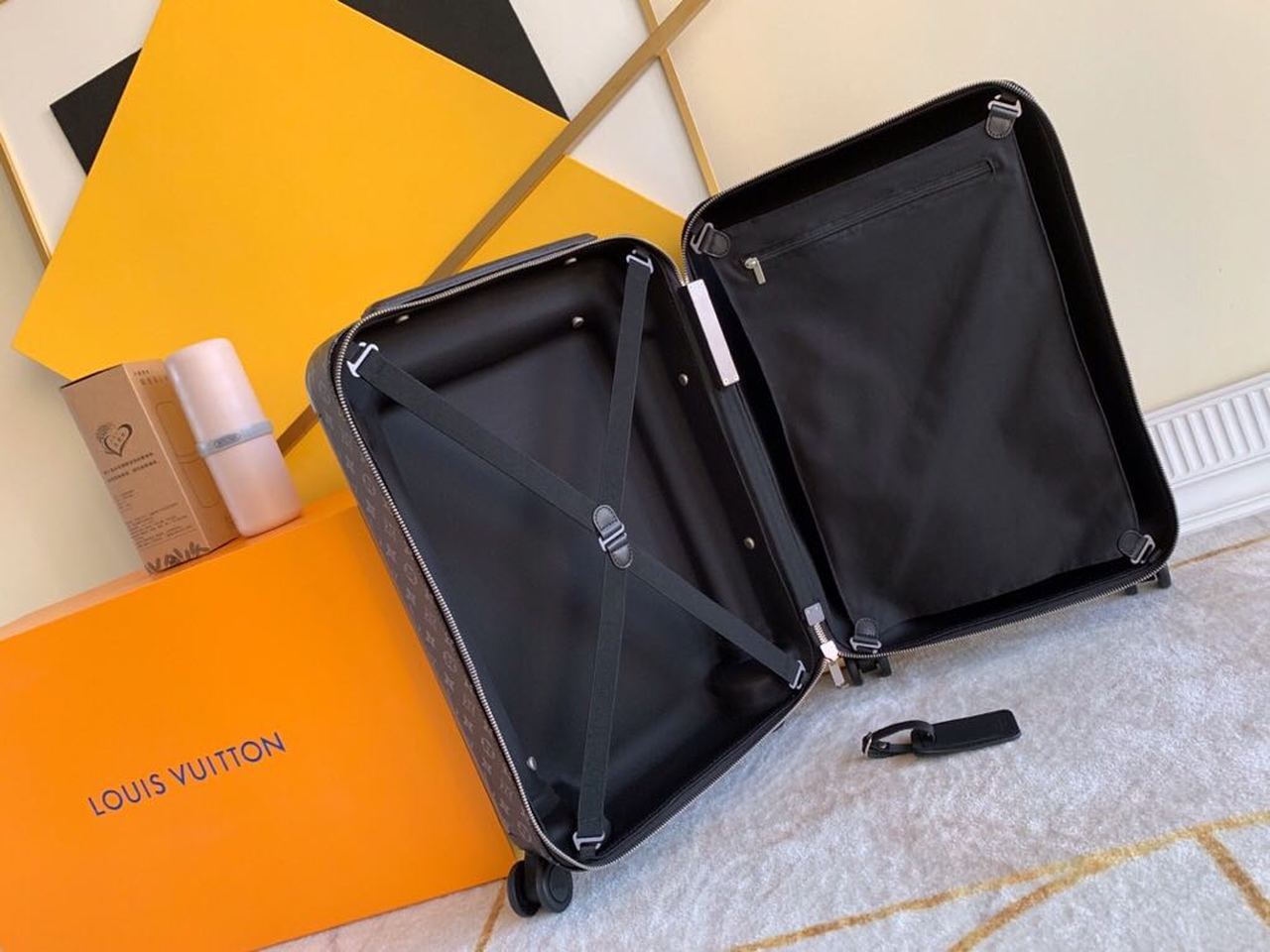 Top Quality Horizon 55 Monogram Eclipse Canvas For Men, LuGucciage 21.7in/55cm Top Quality M23002