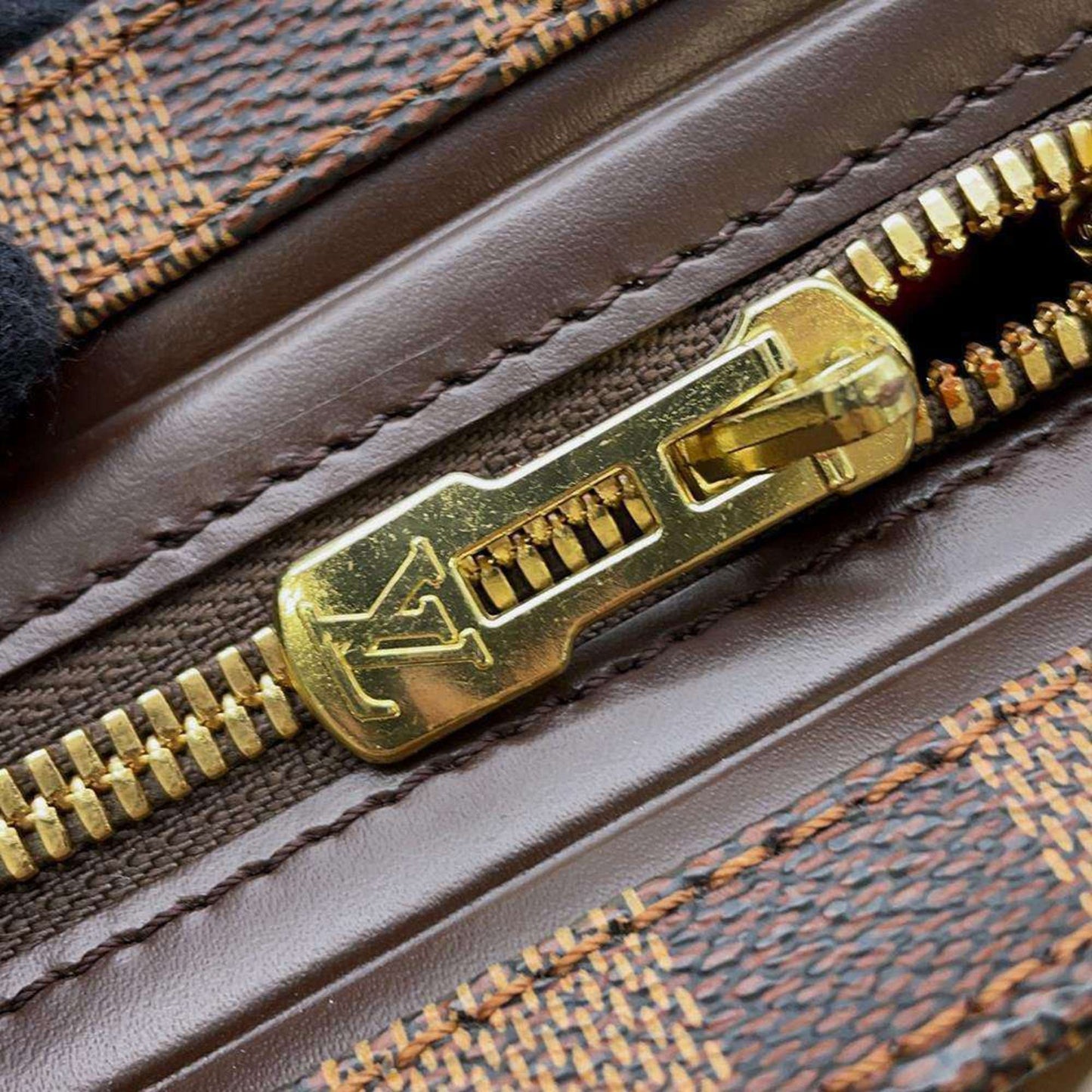 LOUIS VUITTON Chelsea Tote