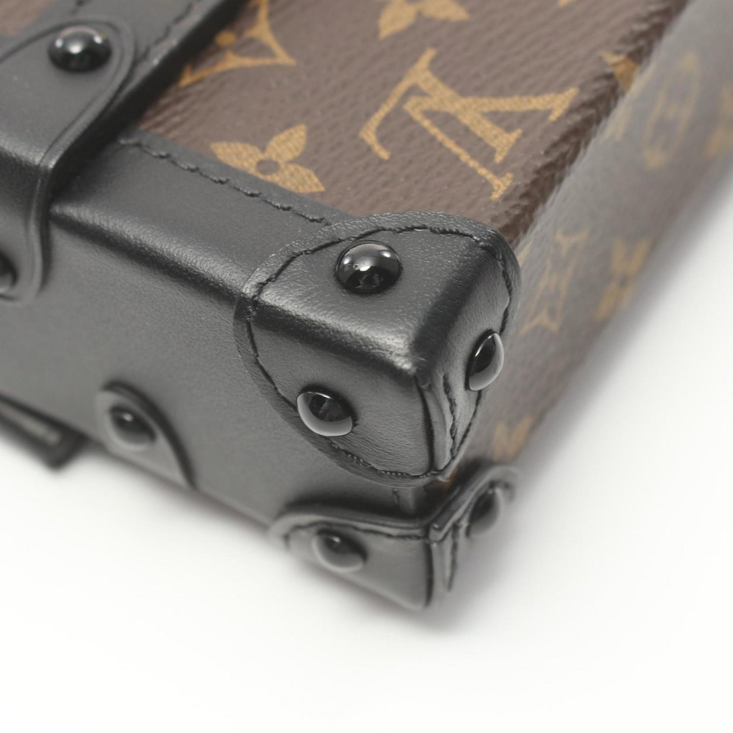 LOUIS VUITTON Essential Trunk Shoulder Bag