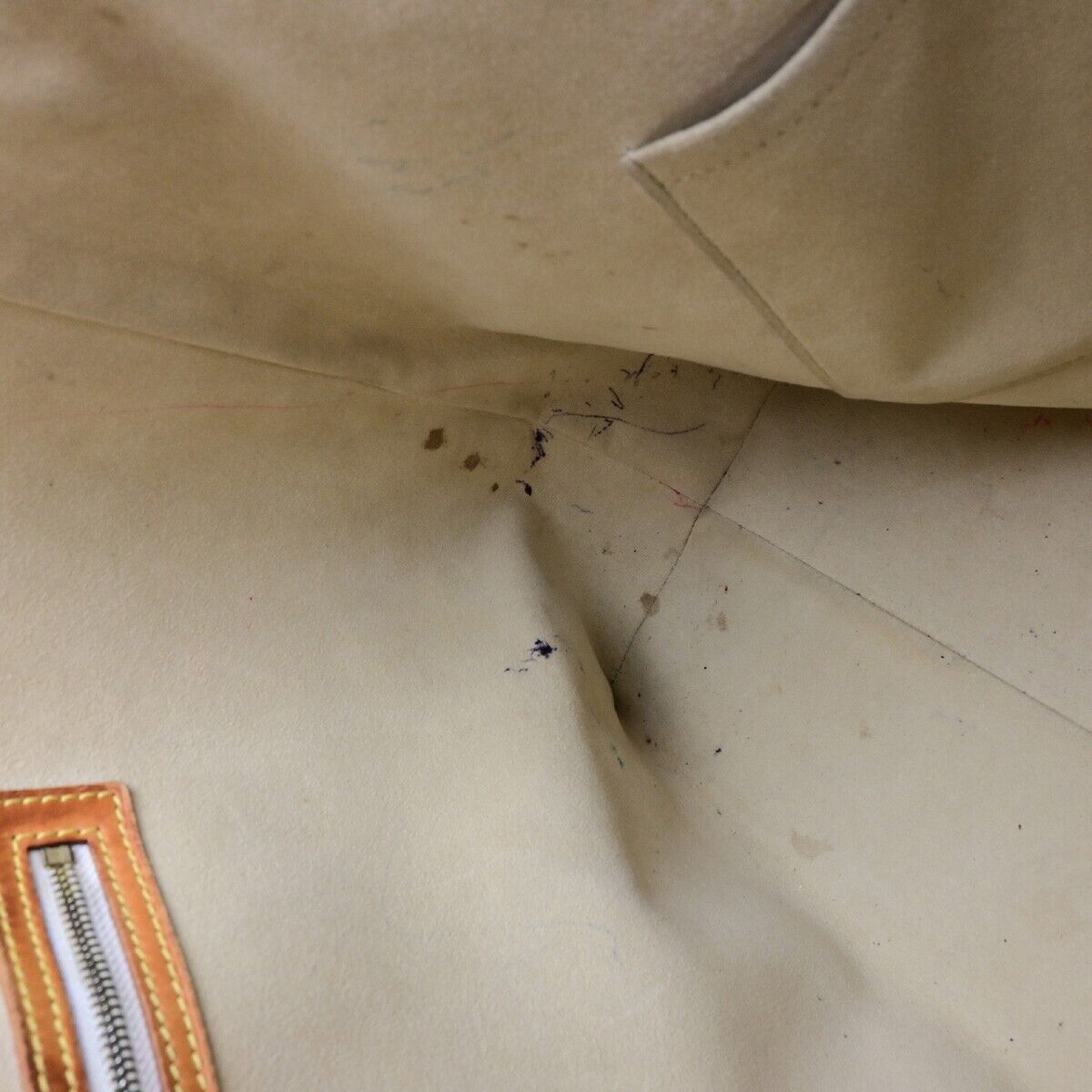 LOUIS VUITTON Hampstead Shoulder Bag