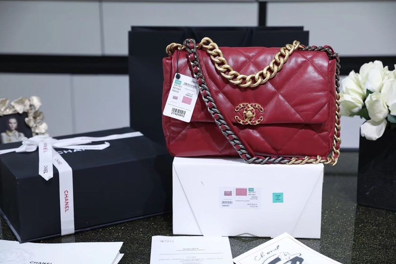 CHL 19 Handbag 26cm Burgundy For Women AS1160