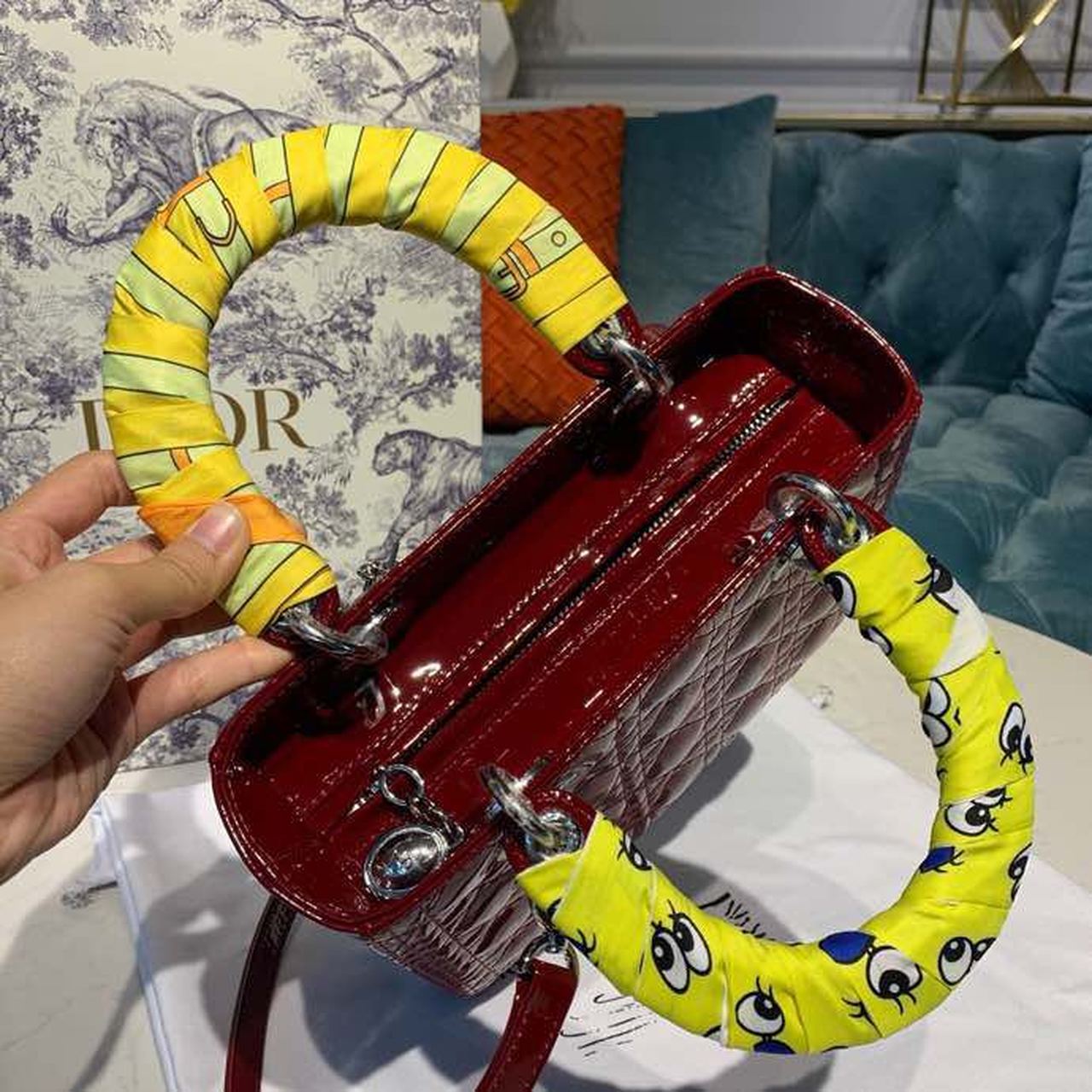 Top Quality MeTop Qualityum Lady Bag With Chain Silver Hardware Burgundy Womens Handbags 24cm/9in CD