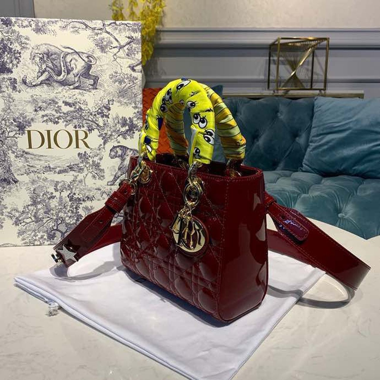 Top Quality Small Lady Bag with Chain Gold Toned Hardware Burgundy For Women 20cm/8in CD M0538OWCB_M323