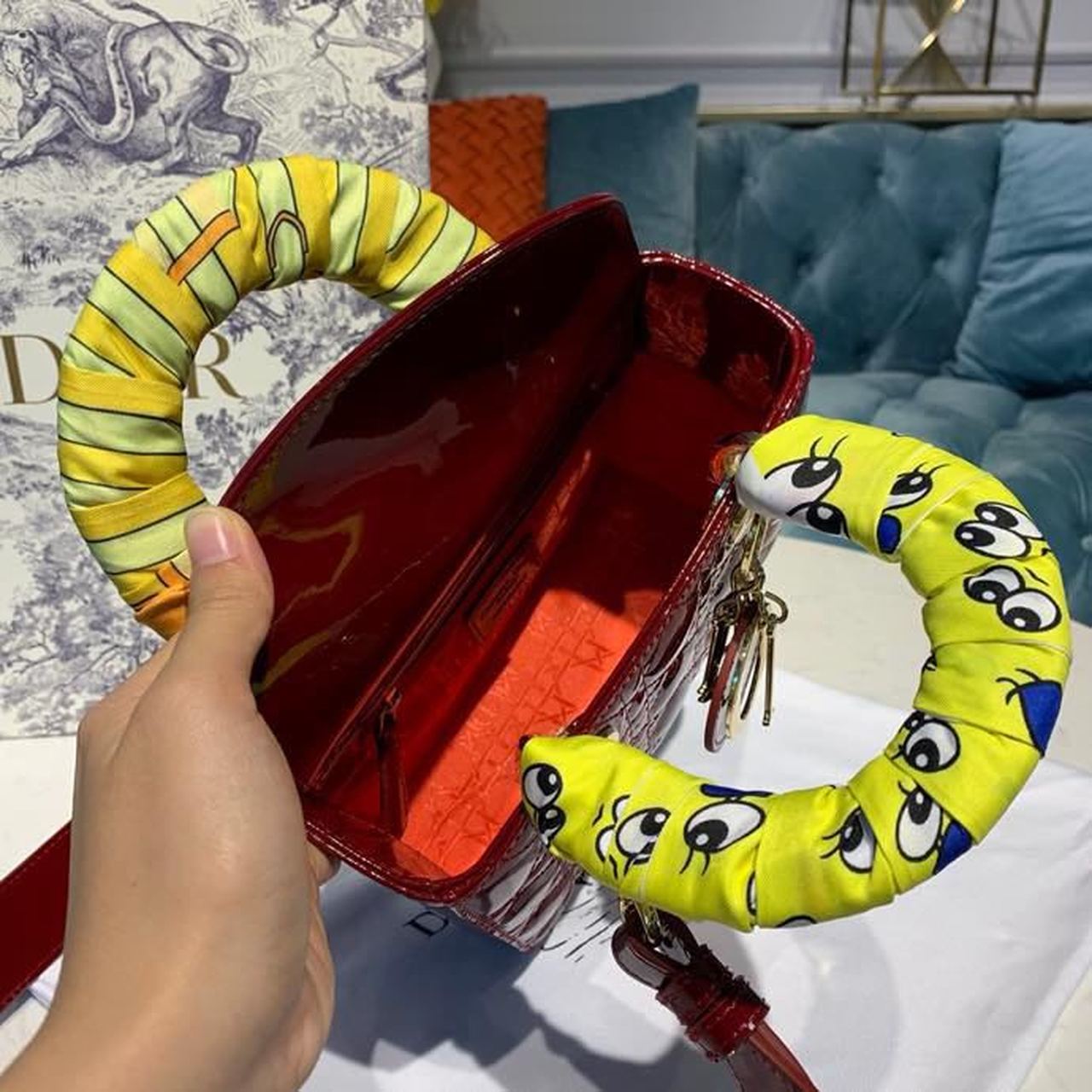 Top Quality Small Lady Bag with Chain Gold Toned Hardware Burgundy For Women 20cm/8in CD M0538OWCB_M323