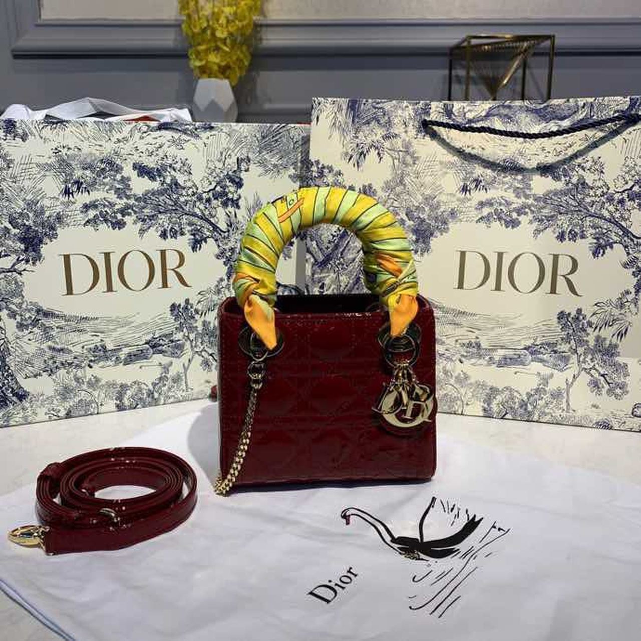 Top Quality Mini Lady Bag with Chain Gold Toned Hardware Spring/Summer Collection, Burgundy, For Women Womens Handbags, 18cm CD