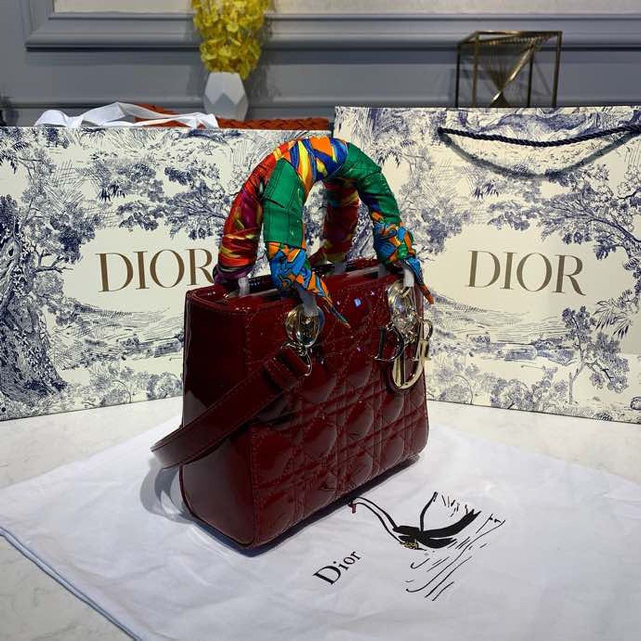 Top Quality Small Lady Bag Gold Toned Hardware Burgundy Patent For Women 8in/20cm CD