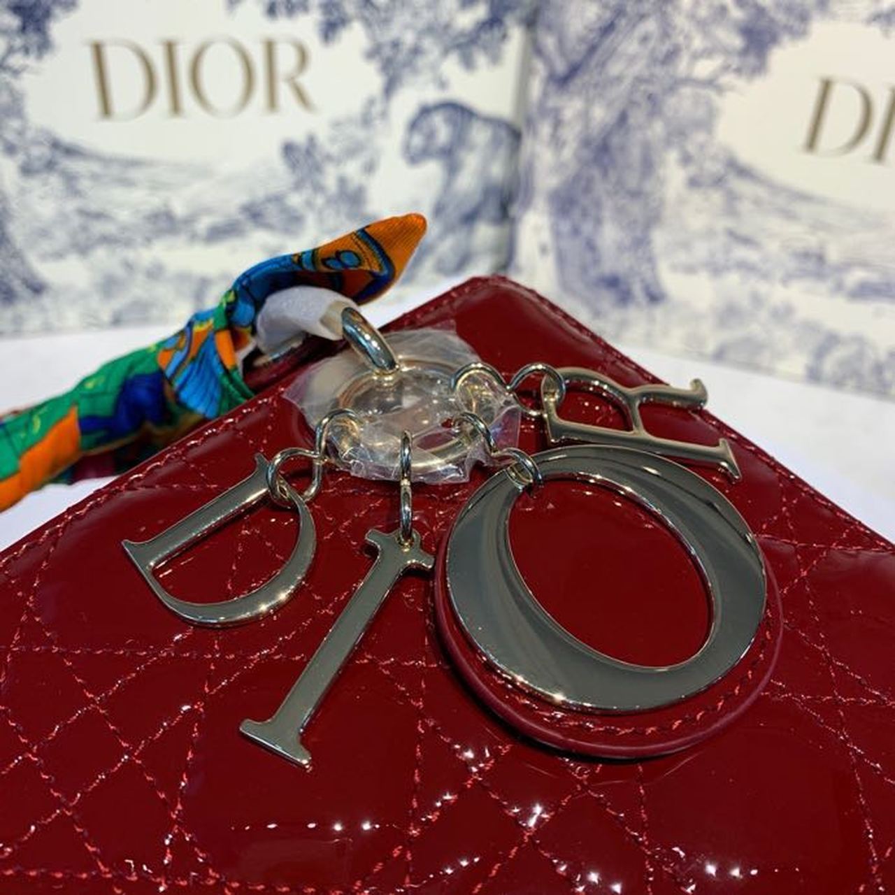 Top Quality Small Lady Bag Gold Toned Hardware Burgundy Patent For Women 8in/20cm CD