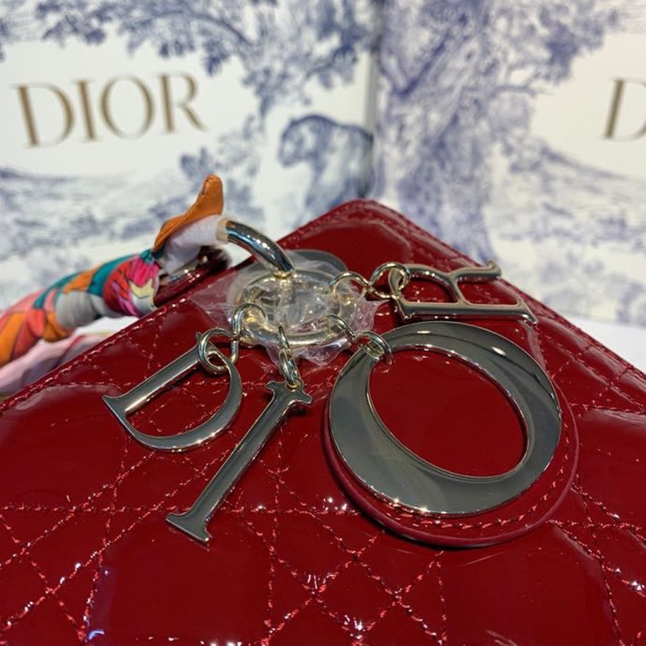 Top Quality MeTop Qualityum Lady Bag Gold Toned Hardware Burgundy Patent For Women 9.5in/24cm CD