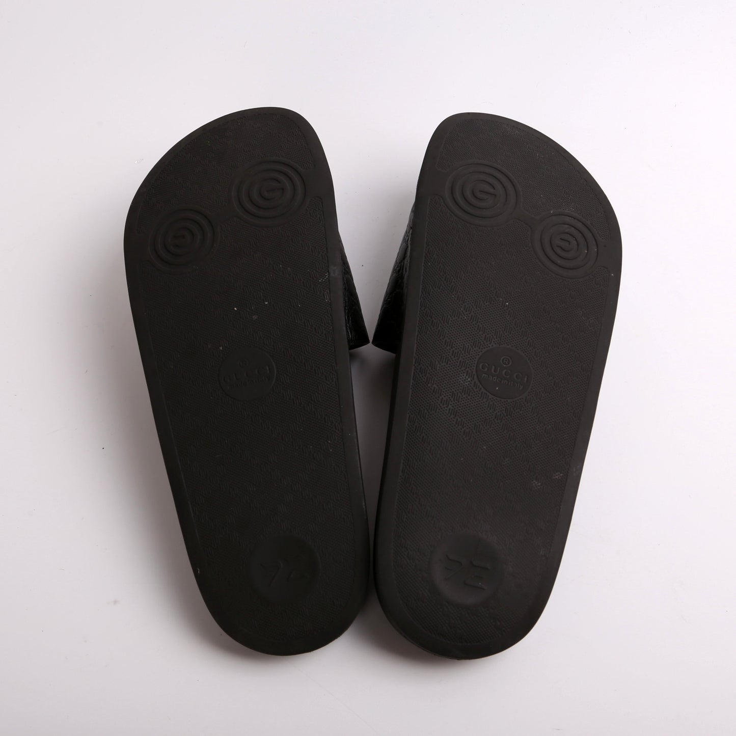 Guccissima Rubber Slides Size .