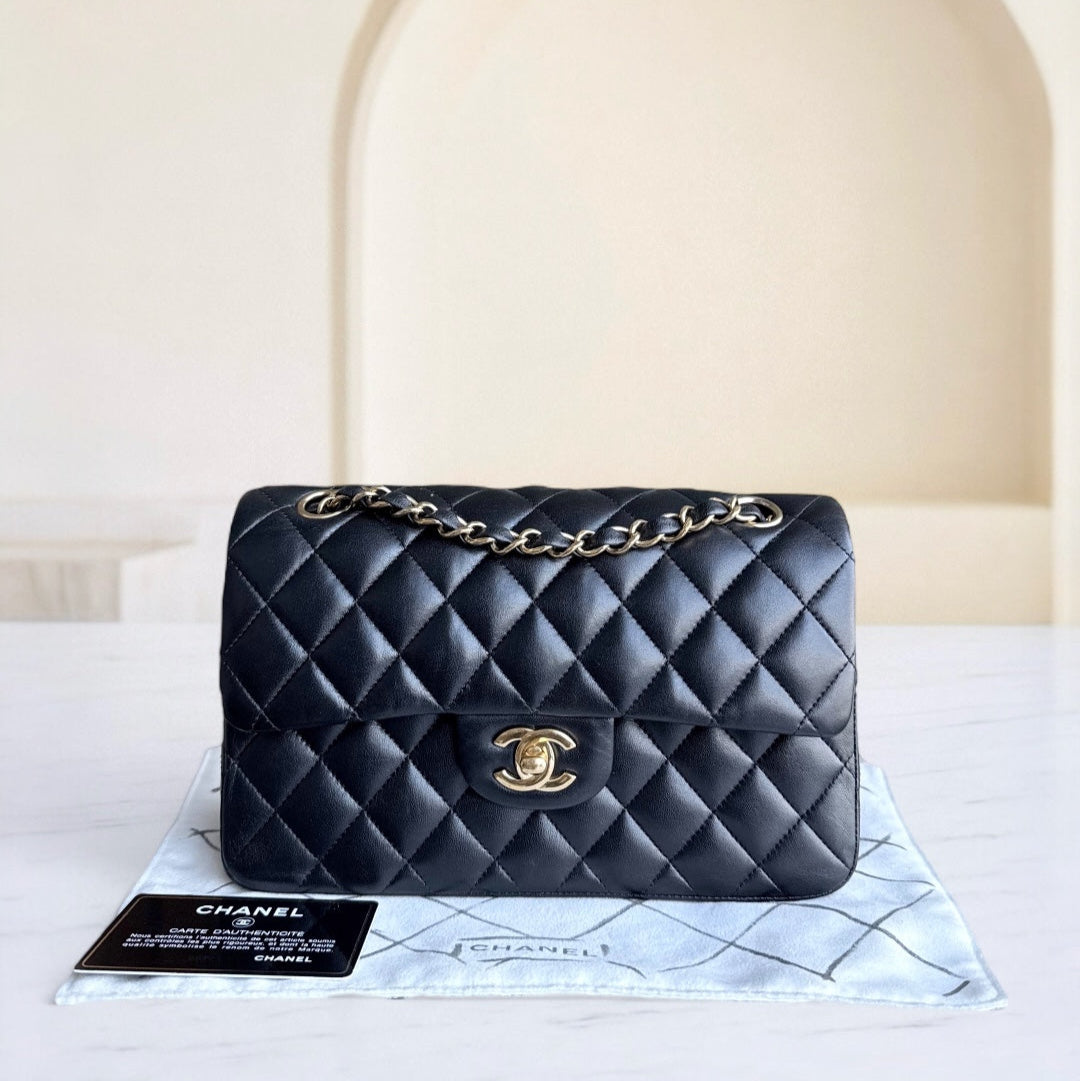 Chanel Classic Flap Small - 23CM Quilted Lambskin Black Gold Hardware Series 26