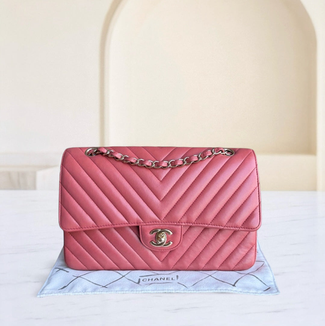 Chanel Classic Flap Medium - 25CM Chevron Lambskin Pink Gold Hardware Series 25