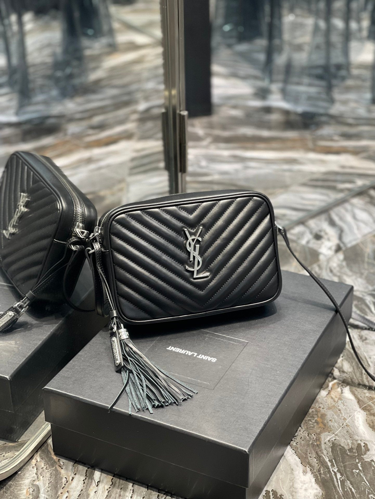 Top Quality Lou Camera Bag Black With Silver Toned Hardware For Women 9in/23cm YSL 612544DV7041000