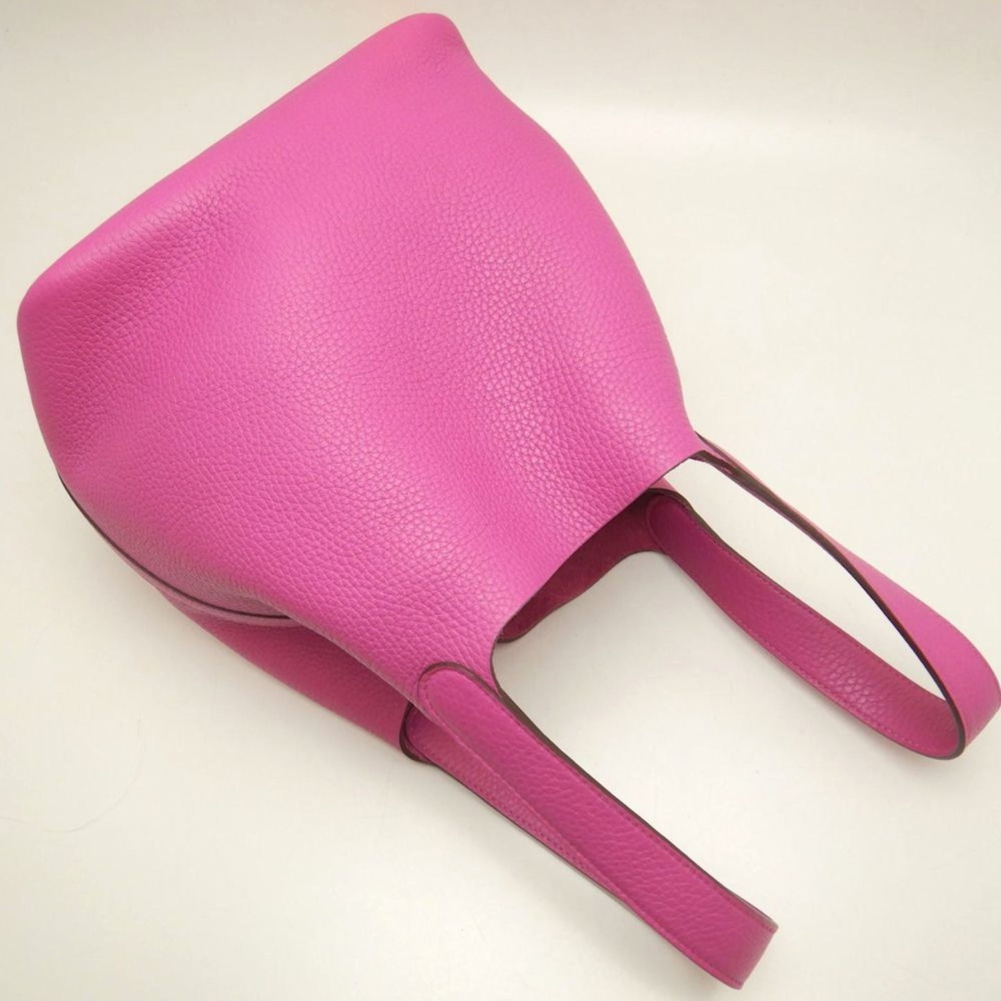 Hermes Taurillon Clemence Leather Handbag ( )