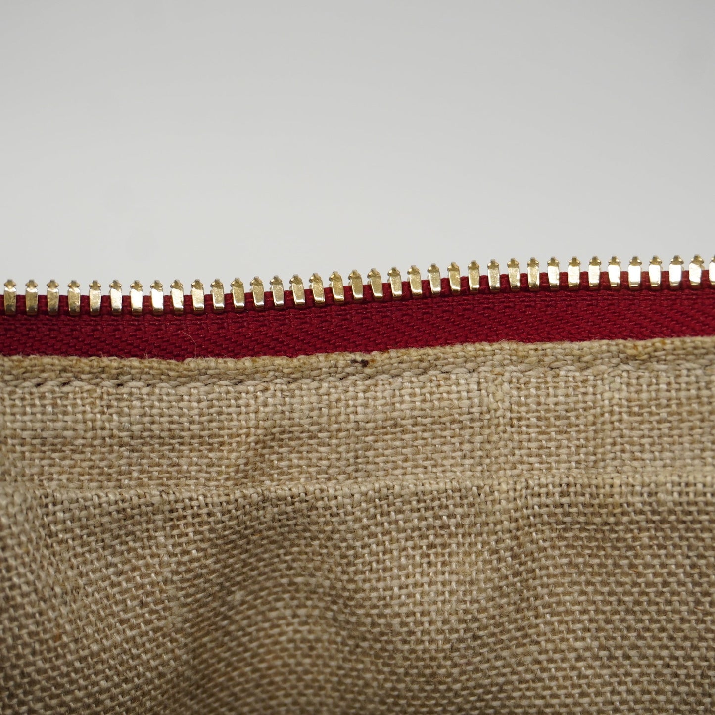 GUCCIAuth  Interlocking G 510302 Women's Leather Shoulder Bag Red Color