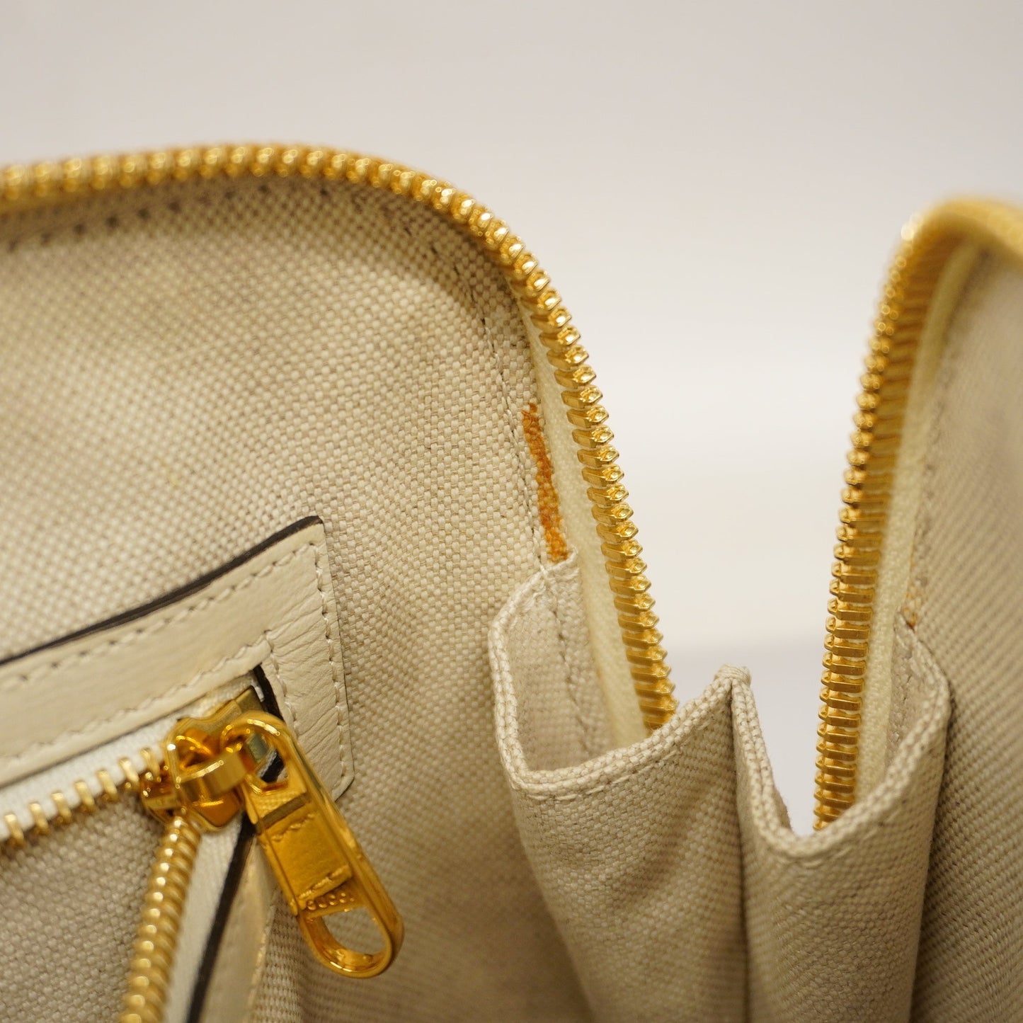 GUCCIAuth  Horsebit 2way Bag 621220 GG Supreme Beige,White