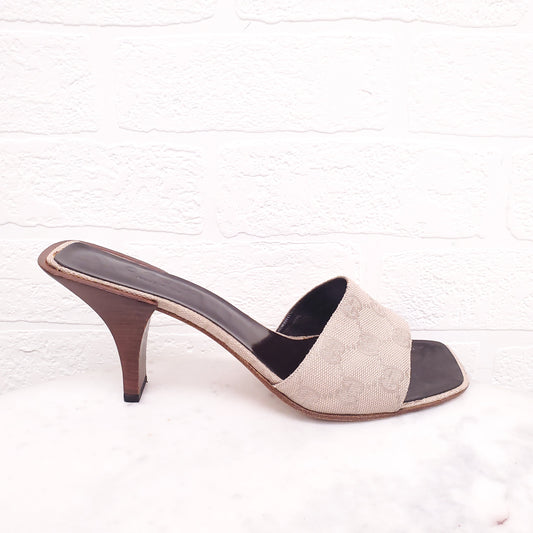 GUCCI BROWN MONOGRAM MULES WITH WOODEN HEEL - SIZE 8.5
