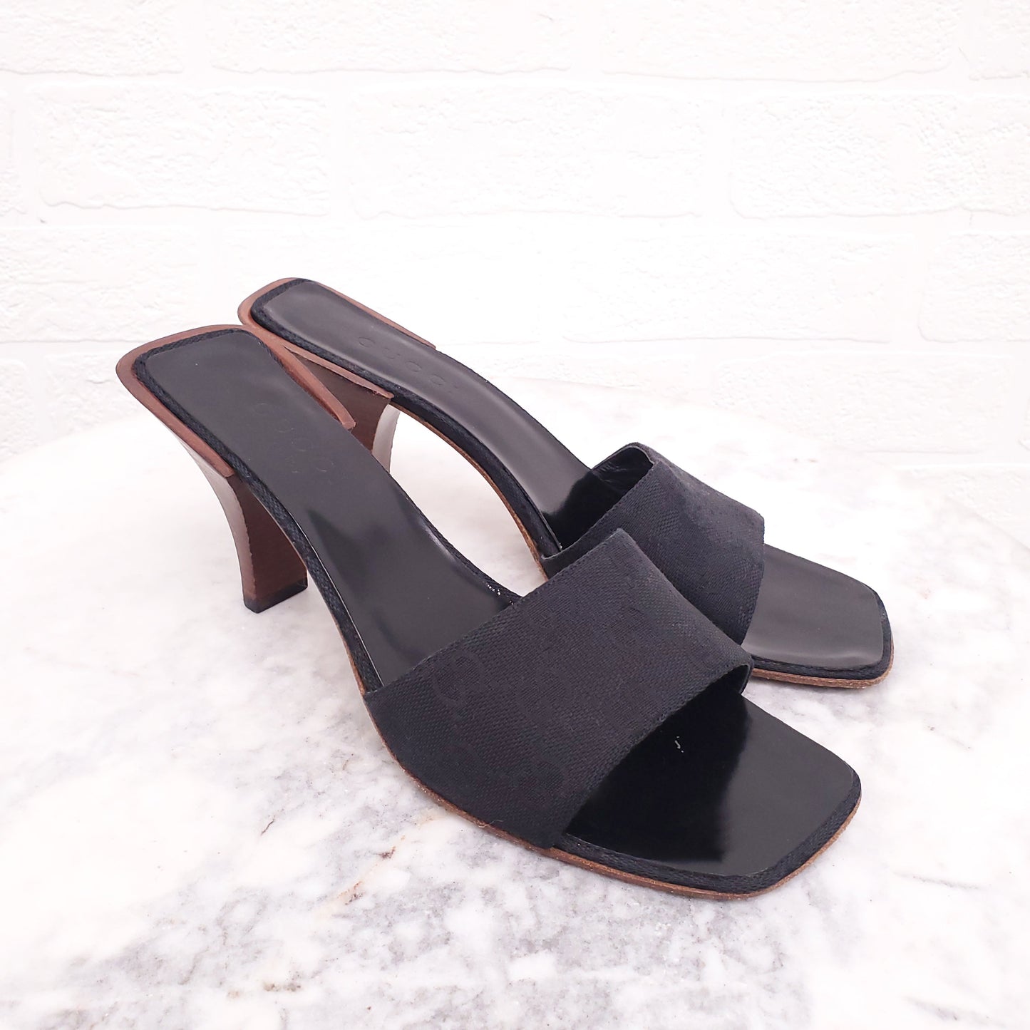 GUCCI BLACK MONOGRAM MULES WITH WOODEN HEEL - SIZE 8.5