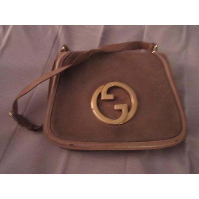 light greyish taupe suede and ivory leather, Gucci 'Blondie', saddle bag, envelope top, shoulder bag with a large, open gold 'GG' emblem