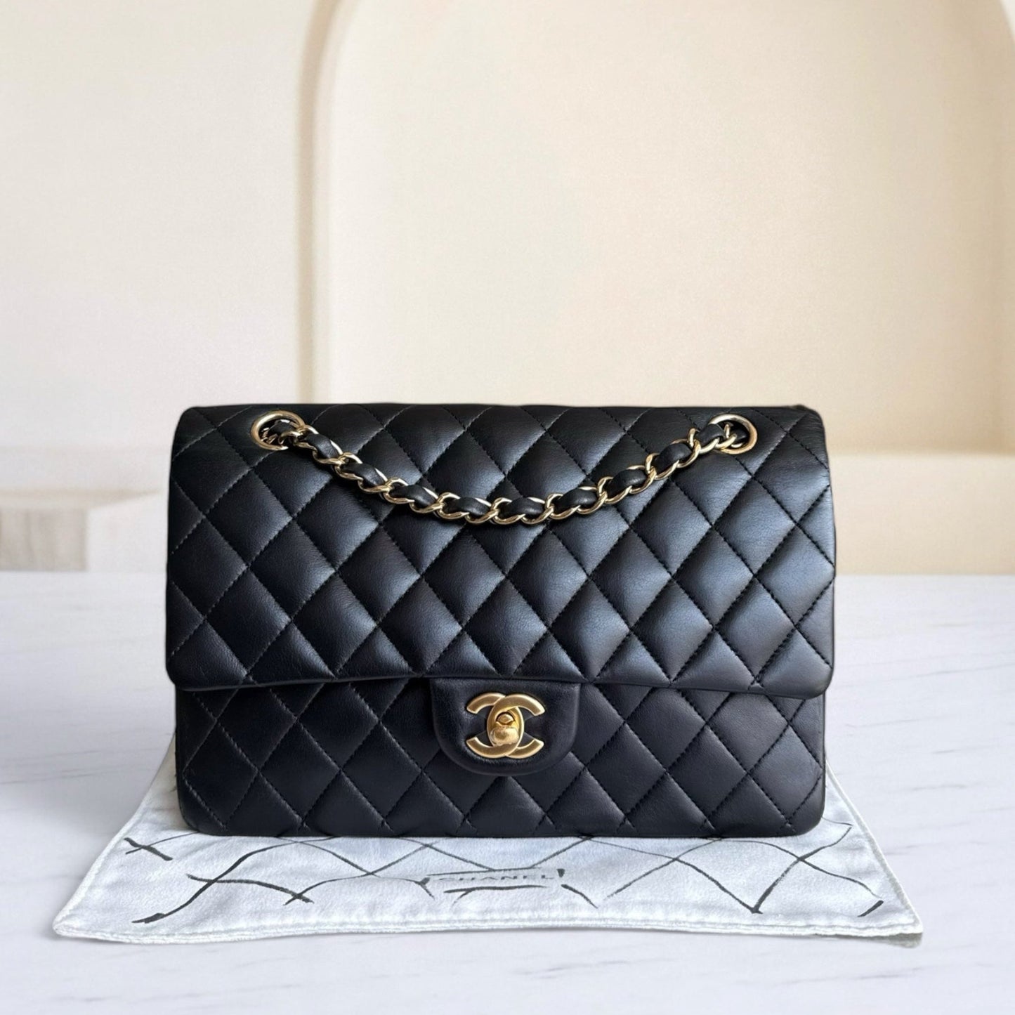 Chanel Classic Flap Medium - 25CM Quilted Lambskin Black Gold Hardware Series 15