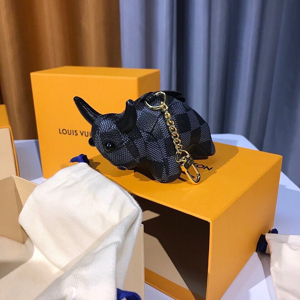 EN - Lux Keychains LUV 036