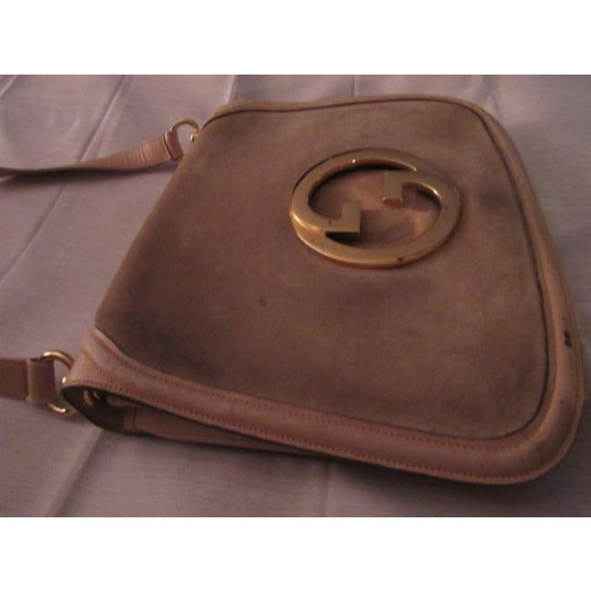light greyish taupe suede and ivory leather, Gucci 'Blondie', saddle bag, envelope top, shoulder bag with a large, open gold 'GG' emblem