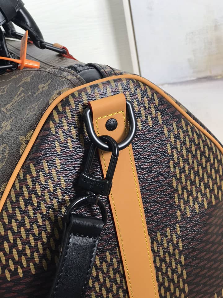 EN - New 1:1 rep  Bags LUV 522