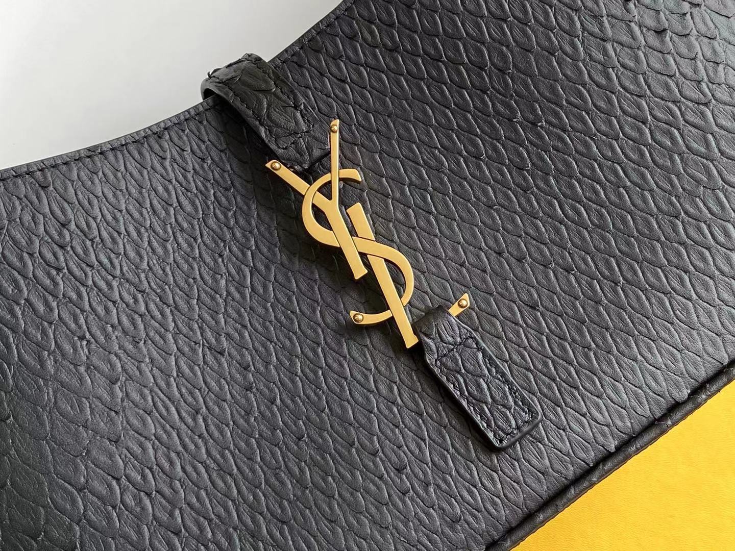 Top Quality LE 5 À 7 Hobo Bag Black Material For Women 9in/23cm YSL 657228EAAAU1000