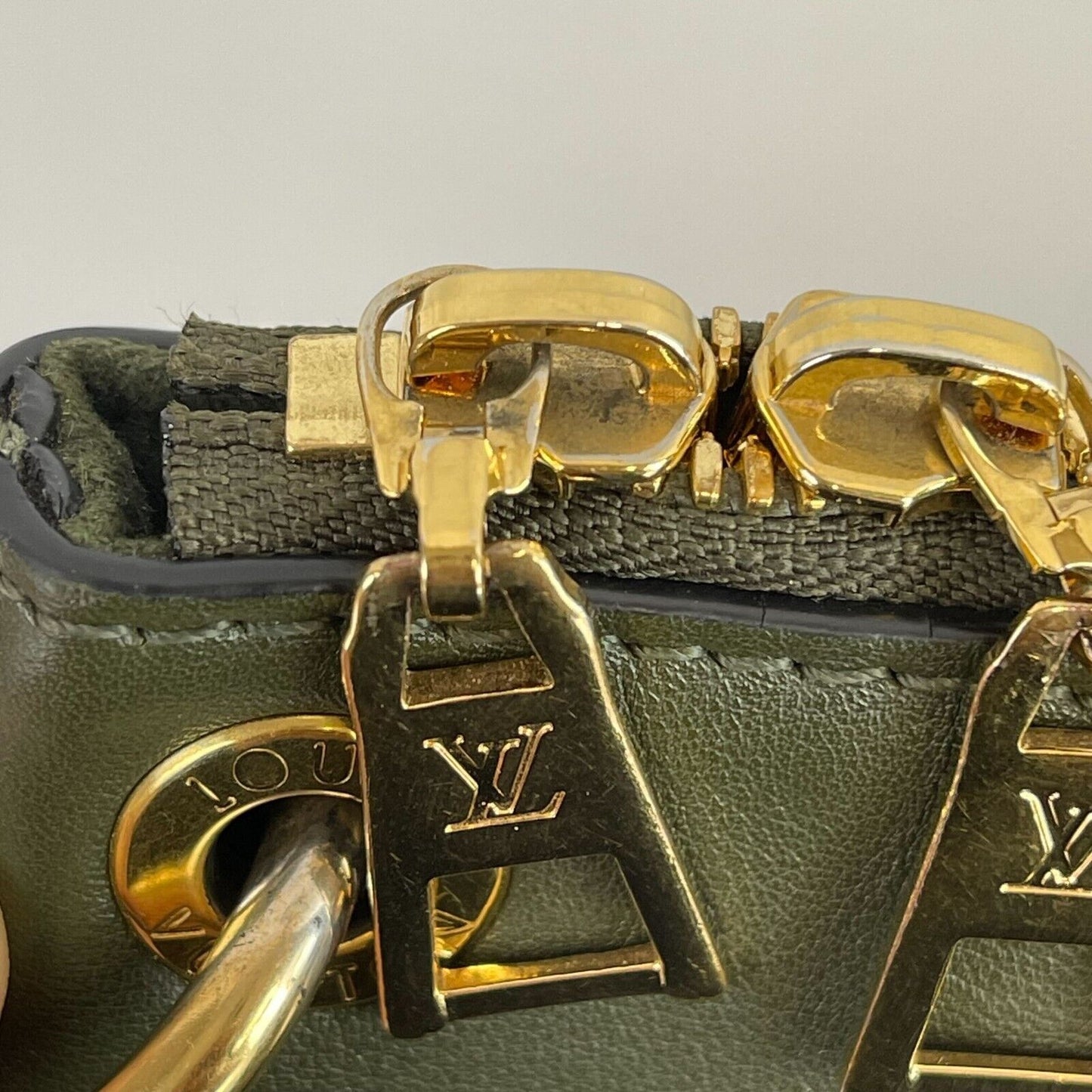 LOUIS VUITTON - Damier Ebene Canvas Maida Hobo - Brown/Green Shoulder Bag