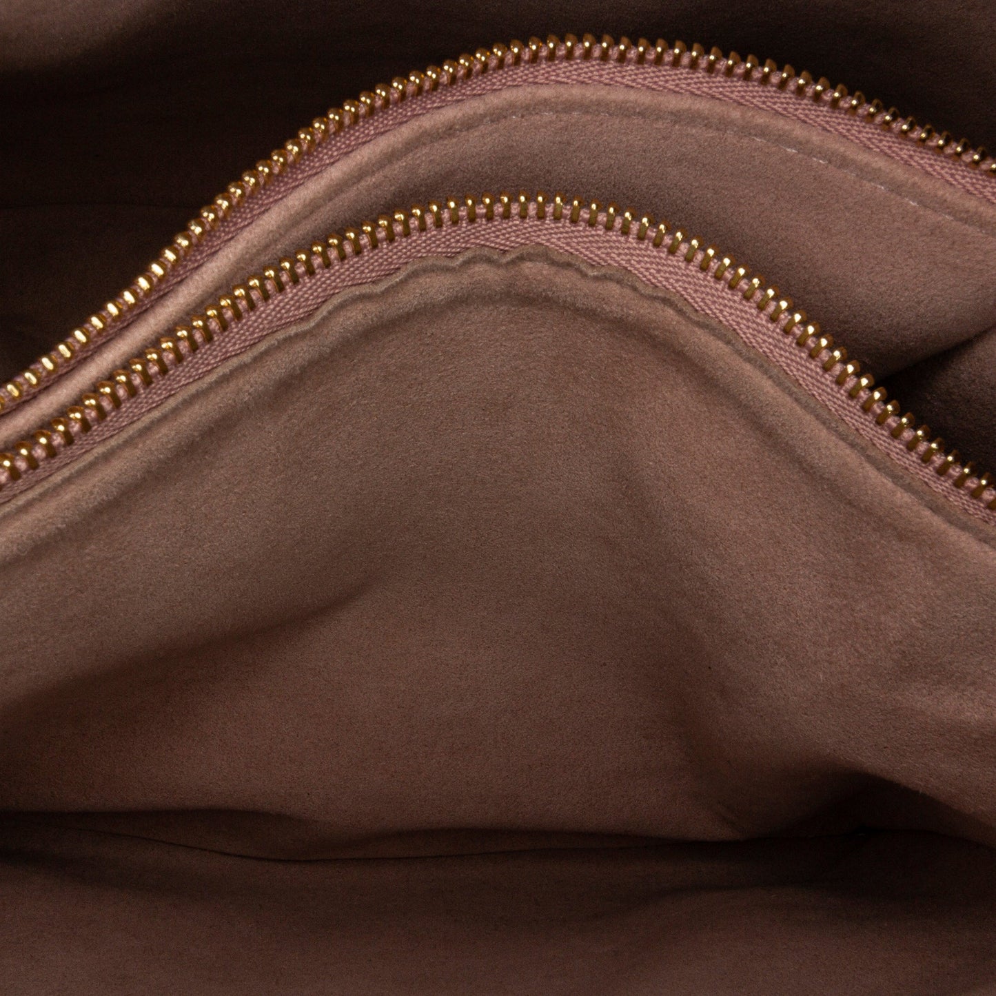 Louis Vuitton Coussin PM Black Monogram Empreinte