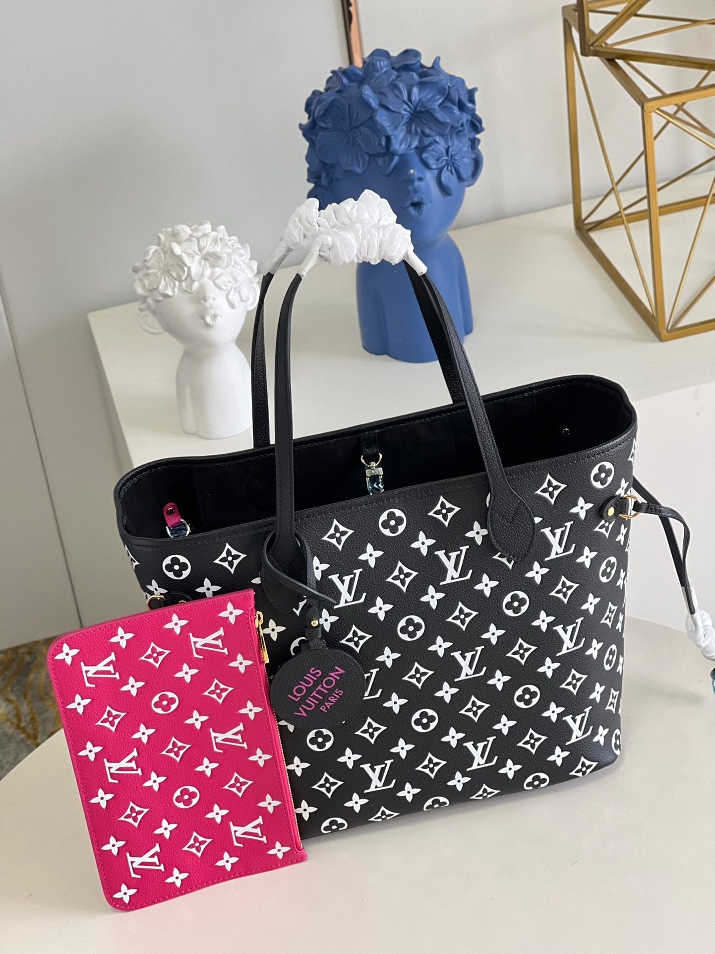 Top Quality Neverfull MM Monogram Empreinte Black/White For Women,  Tote Bags 12.2in/31cm Top Quality M46103
