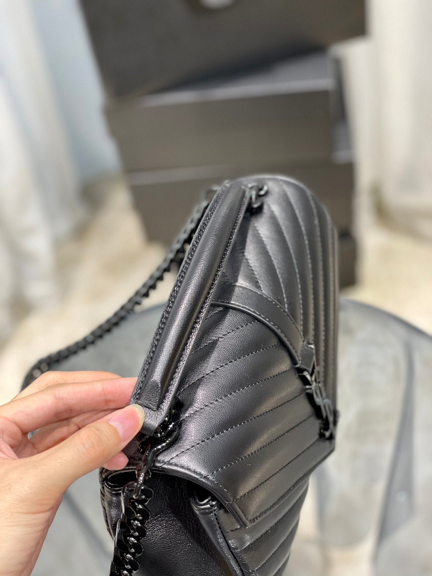 Top Quality College MeTop Qualityum Chain Bag Black Metal Toned Hardware For Women 9.4in/24cm YSL 600279BRM081000