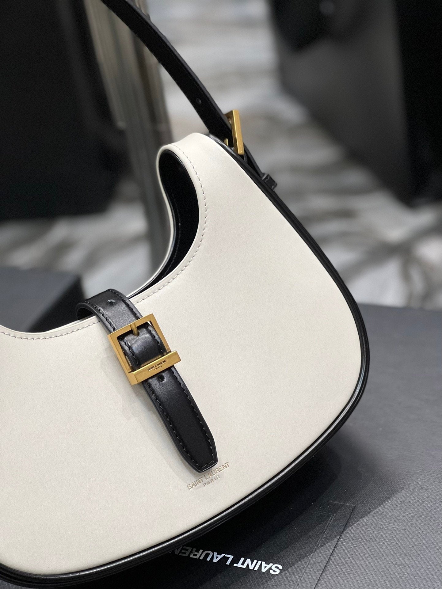 Top Quality Le Fermoir Hobo Bag White With Gold Hardware For Women 9.4in/24cm YSL