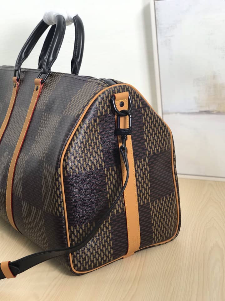 EN - New 1:1 rep  Bags LUV 522