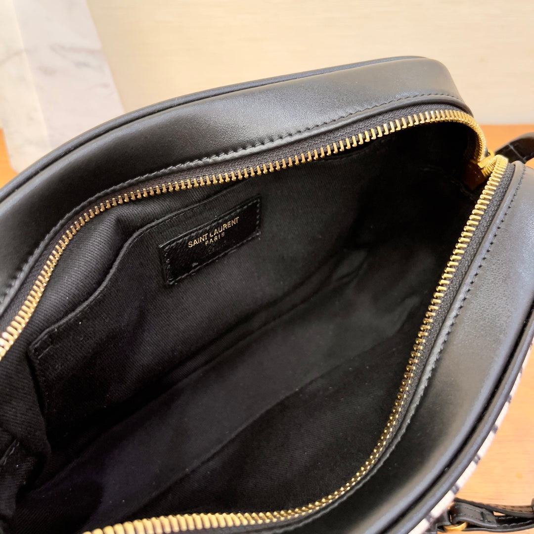 Top Quality Lou Camera Bag In Canvas Black And White For Women 9in/23cm YSL 612542FAACG9583