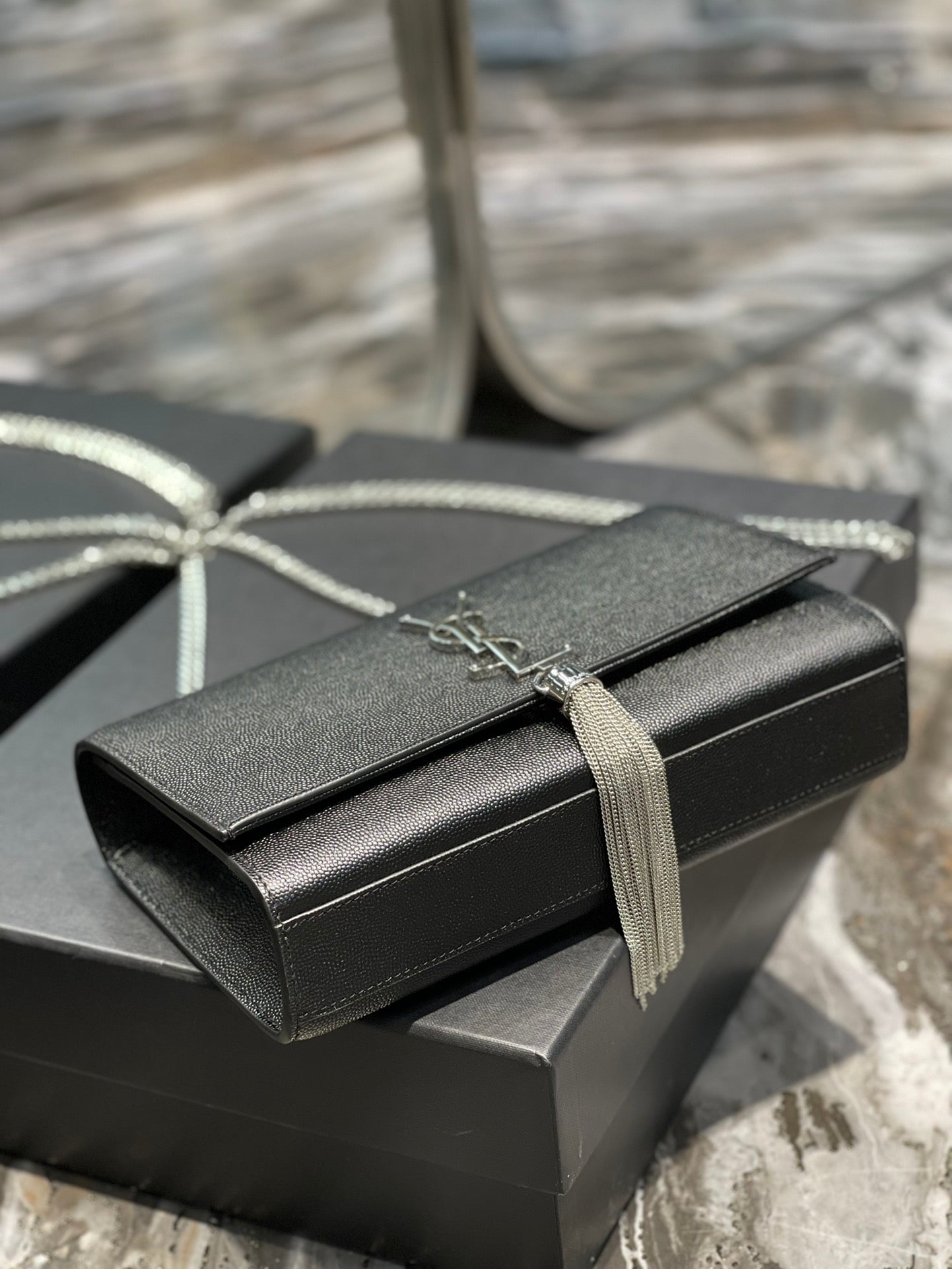 Top Quality Kata MeTop Qualityum Chain Bag Black With Tassel For Women 9.4in/24cm YSL 354119BOW0N1000