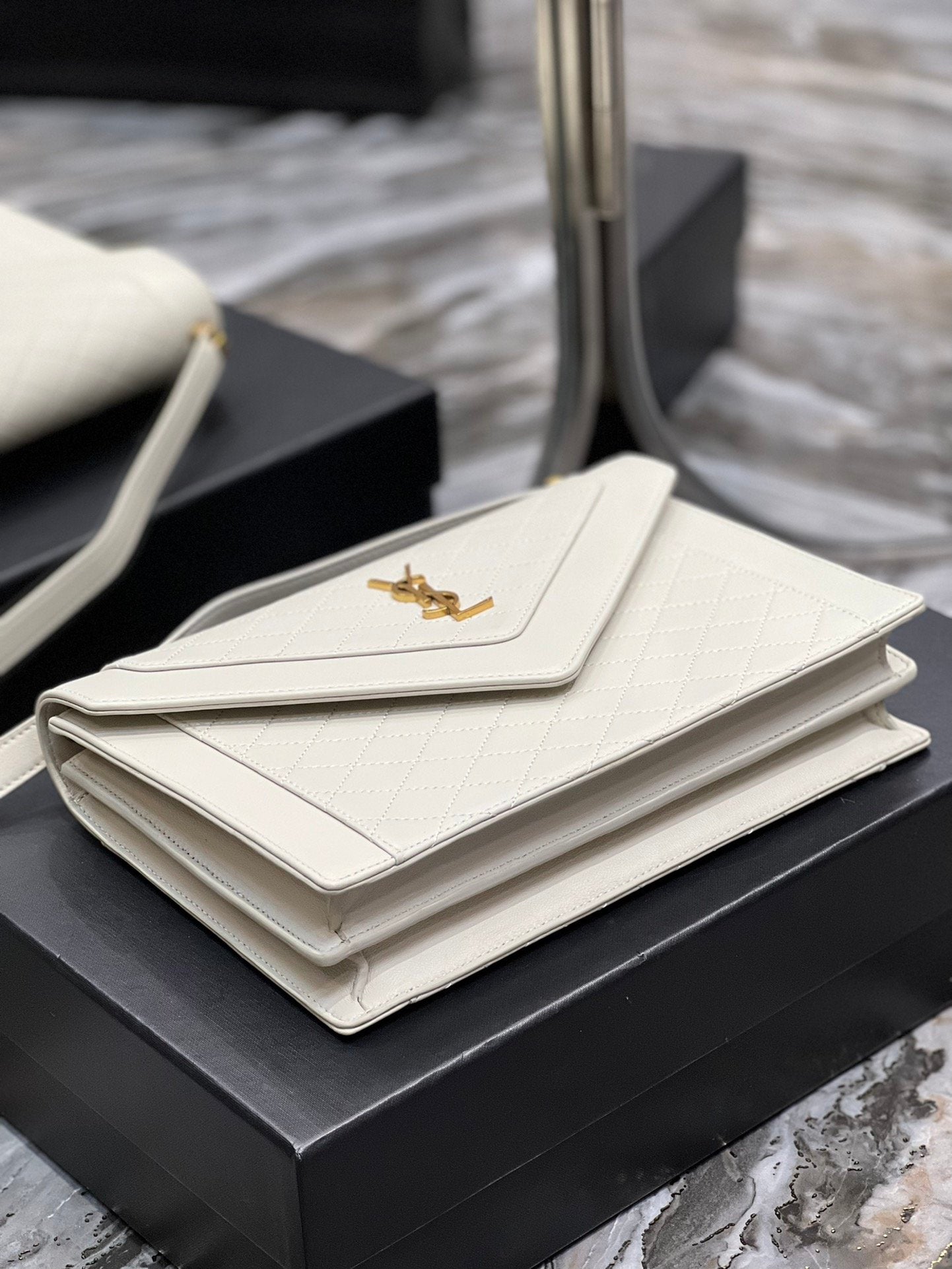 Top Quality Gaby Satchel Bag In White With Gold Toned Hardware For Women 10.2in/26cm YSl 6688631EL079207