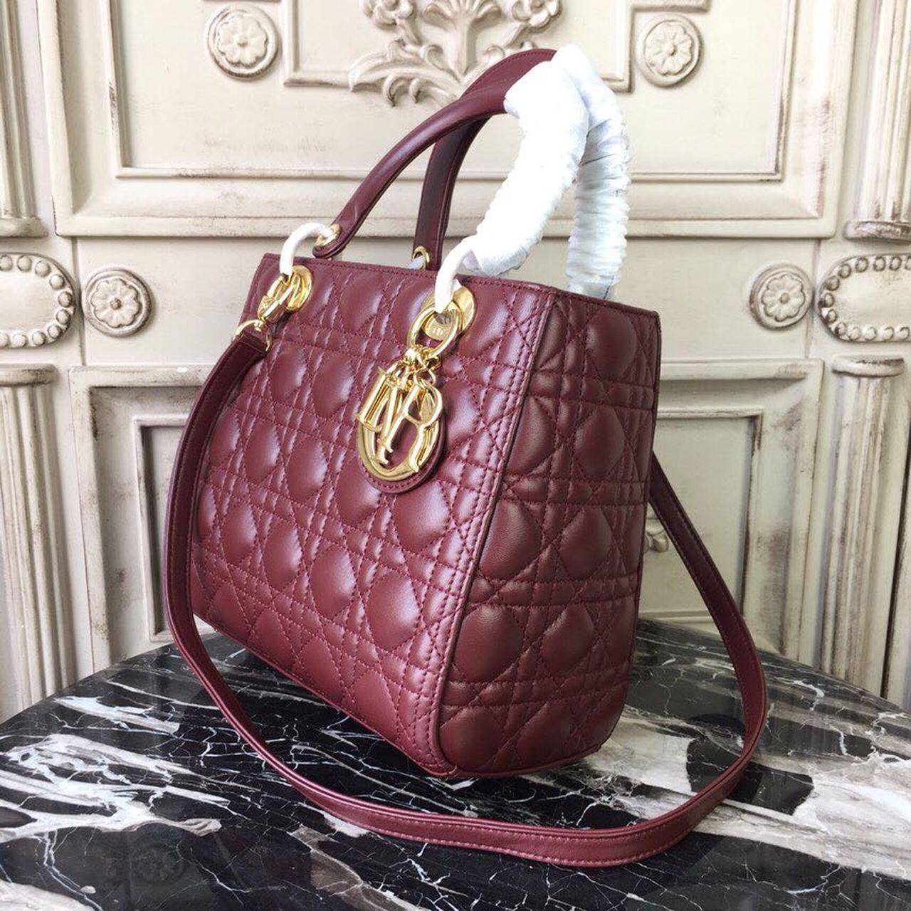 Top Quality MeTop Qualityum Lady Bag Gold Toned Hardware Burgundy For Women 24cm/9in CD