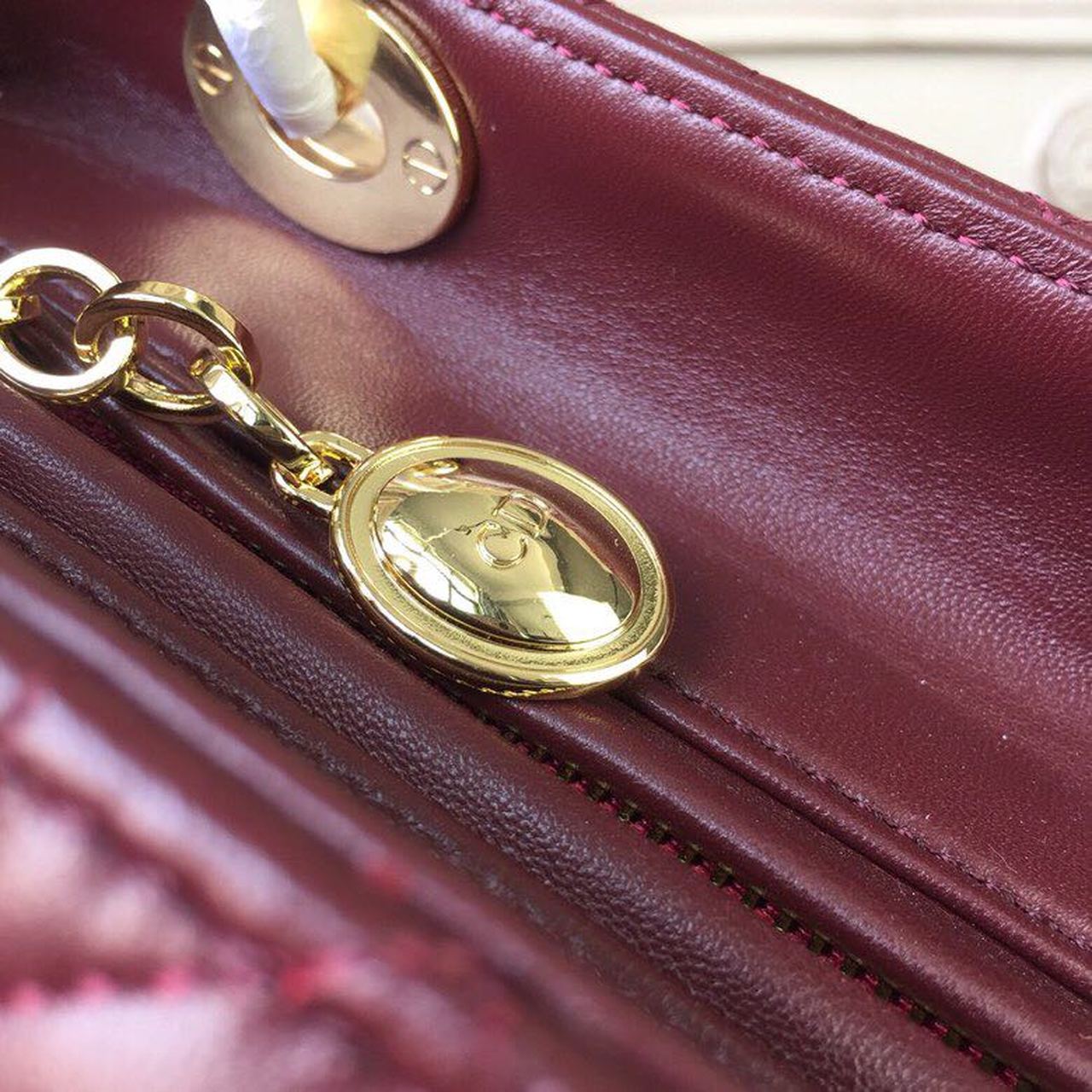 Top Quality MeTop Qualityum Lady Bag Gold Toned Hardware Burgundy For Women 24cm/9in CD