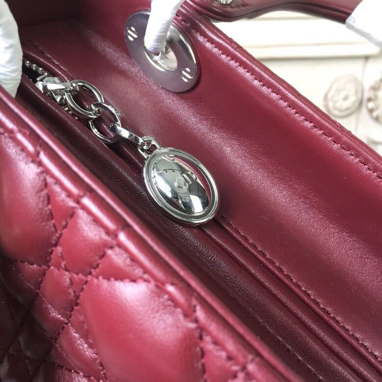 Top Quality MeTop Qualityum Lady Bag Silver Hardware Burgundy For Women 9.5in/24cm CD